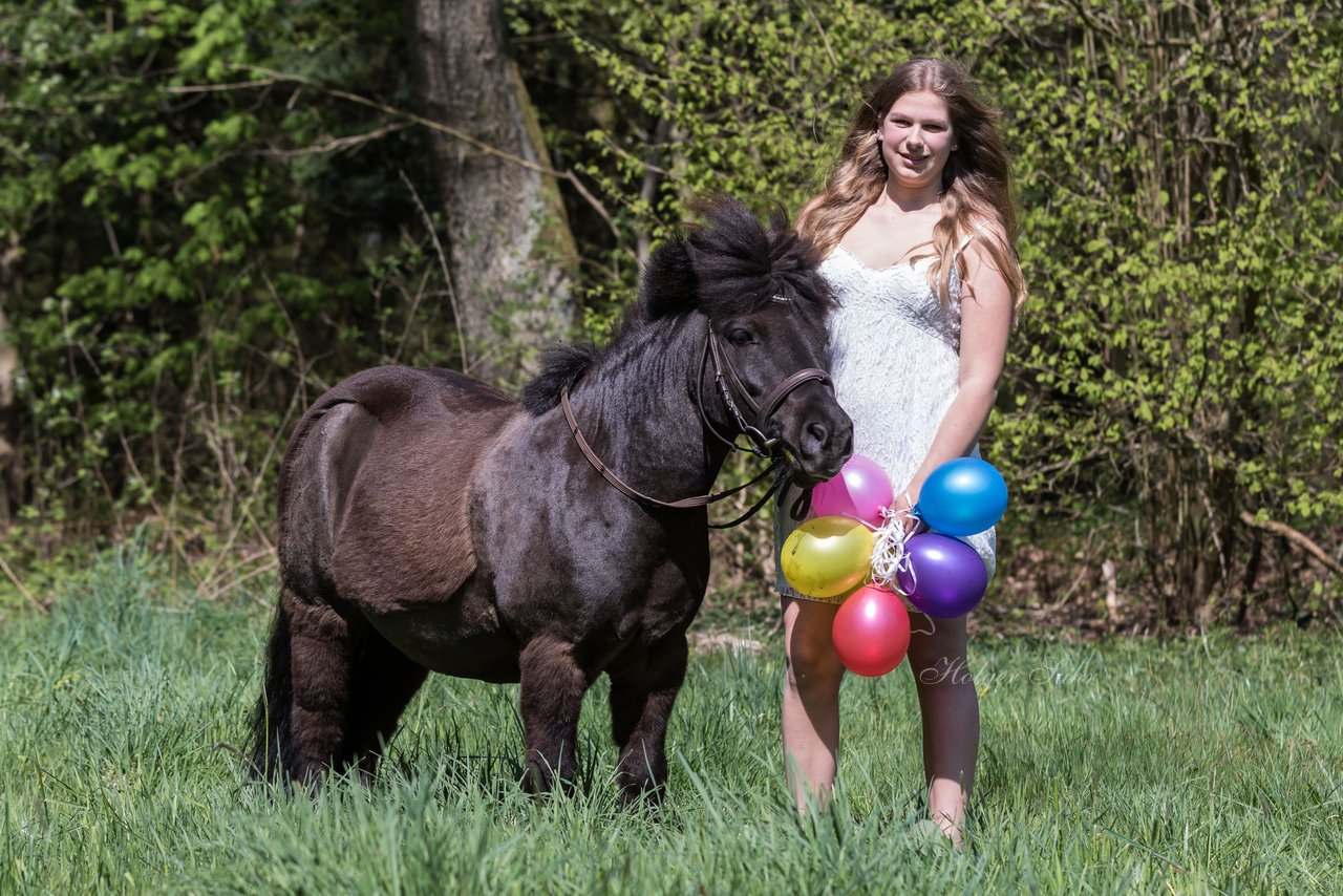 Bild 40 - Fotoshooting im Wald